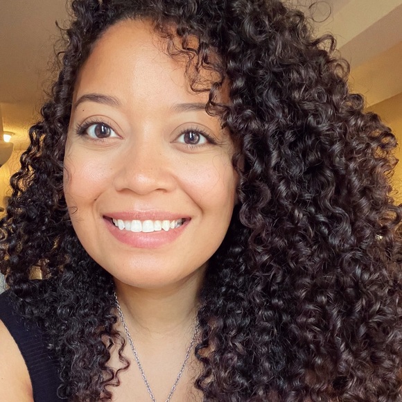 Meet your Posher, Azaria - Picture 1 of 1